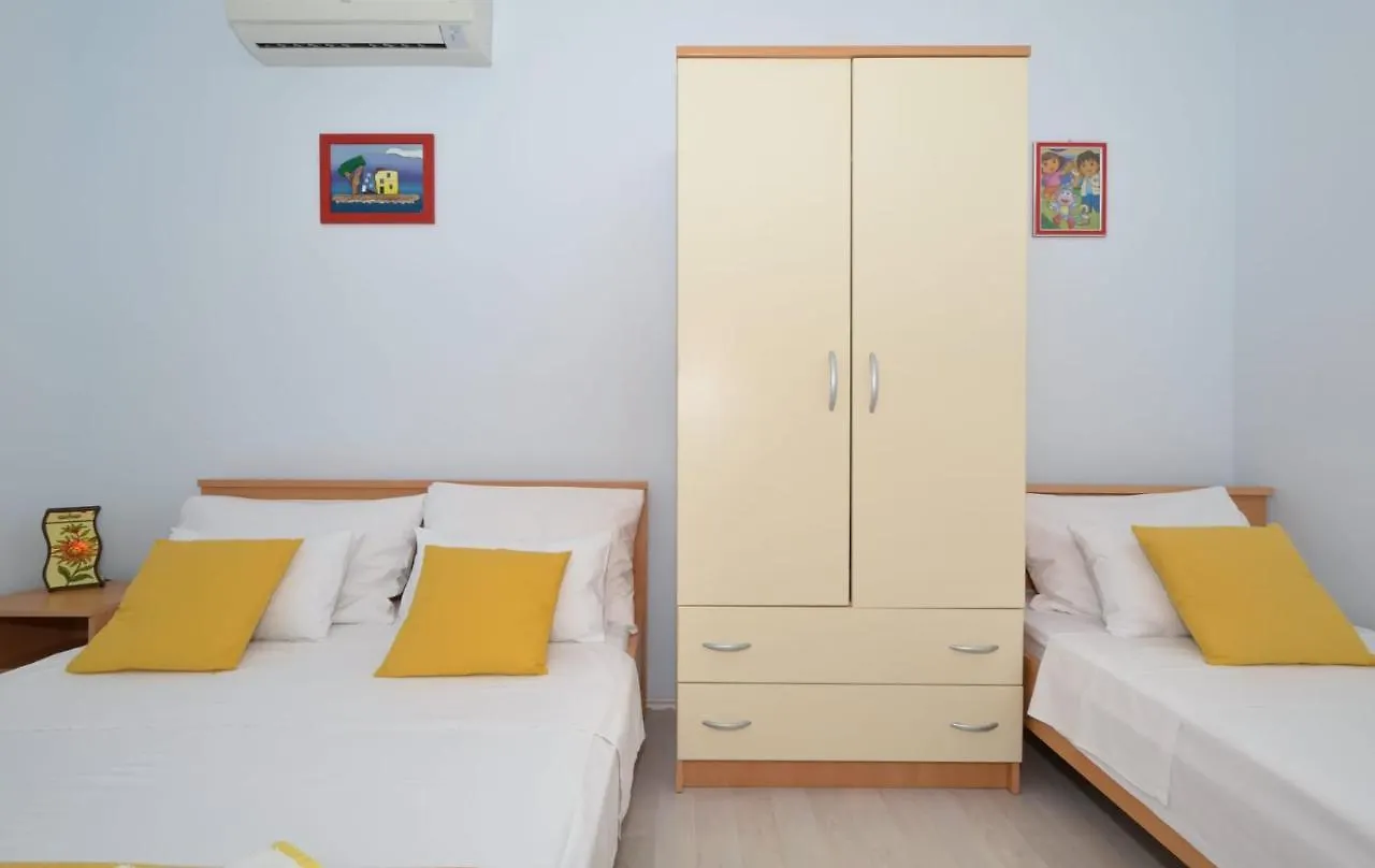 Apartments Santo Trogir - Okrug Gornji Croatia
