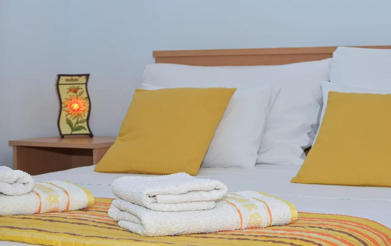Apartments Santo Trogir - Okrug Gornji