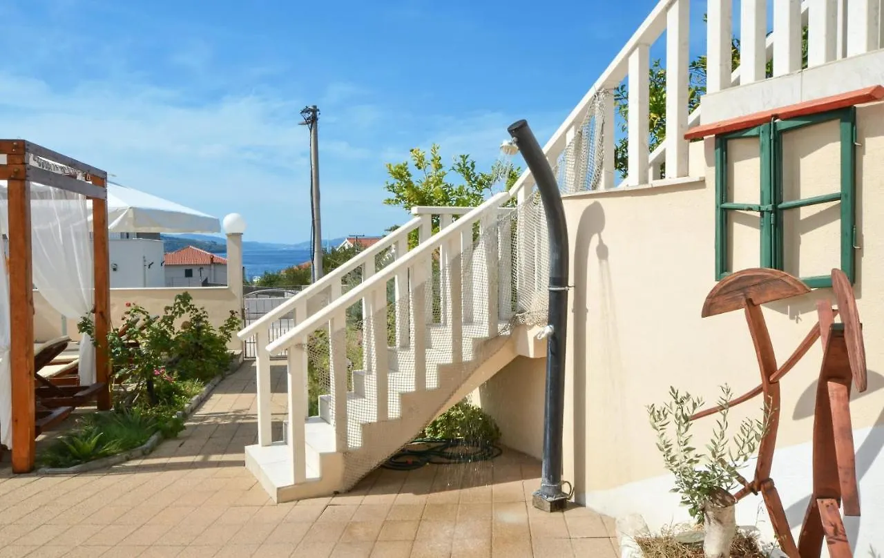 Apartments Santo Trogir - Okrug Gornji Croatia