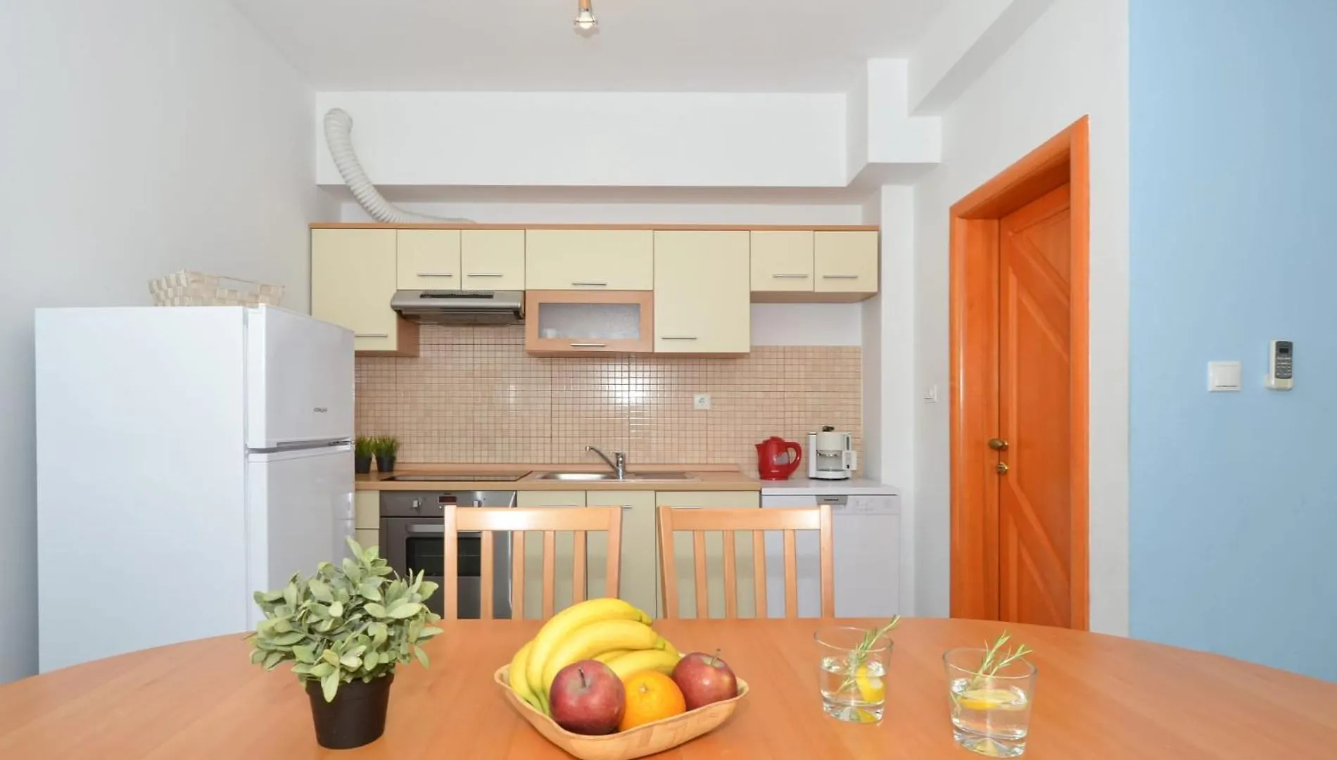 Apartments Santo Trogir - Okrug Gornji