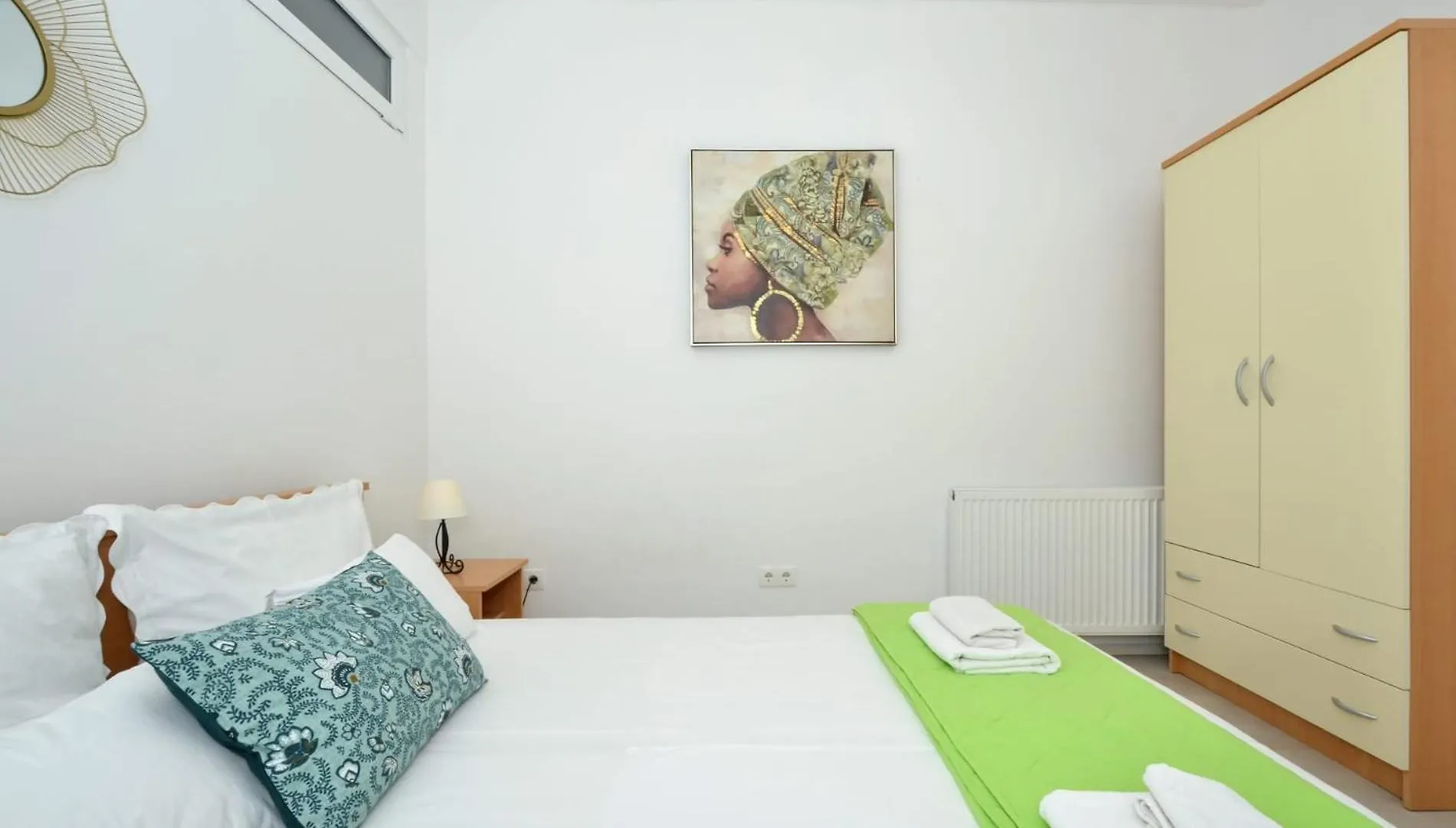Apartments Santo Trogir - Okrug Gornji 0*,