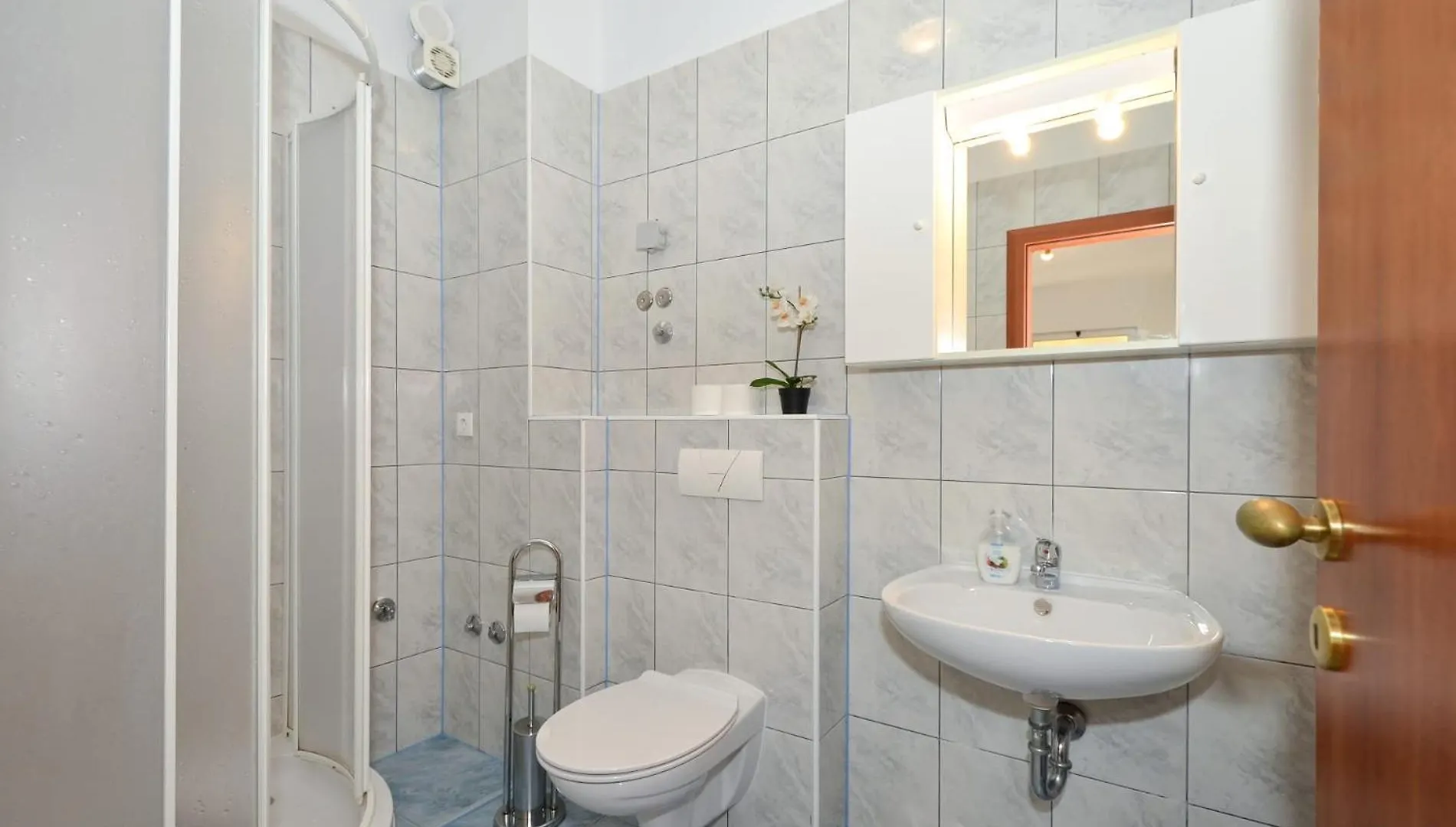 Apartments Santo Trogir - Okrug Gornji