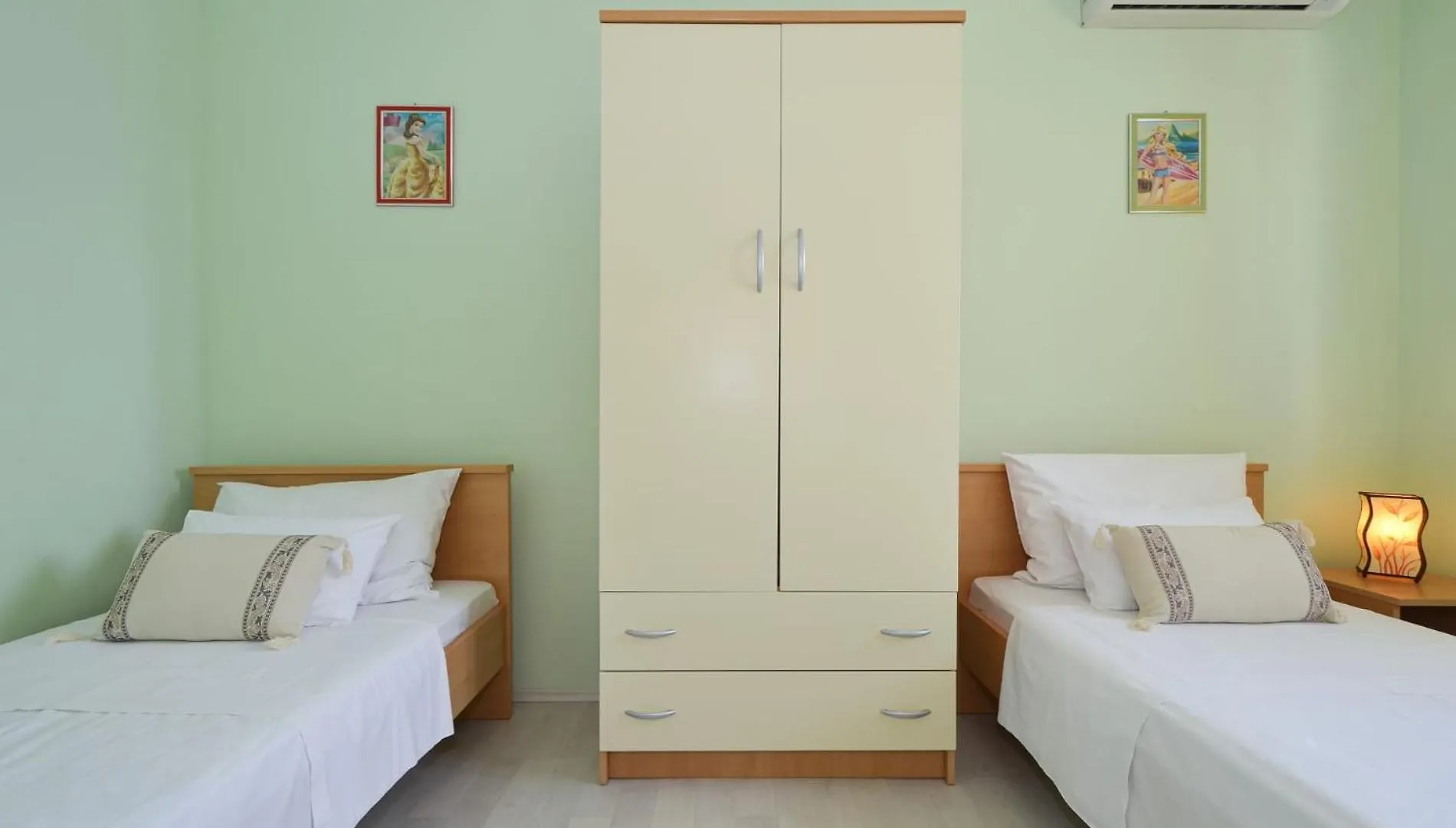 Apartments Santo Trogir - Okrug Gornji