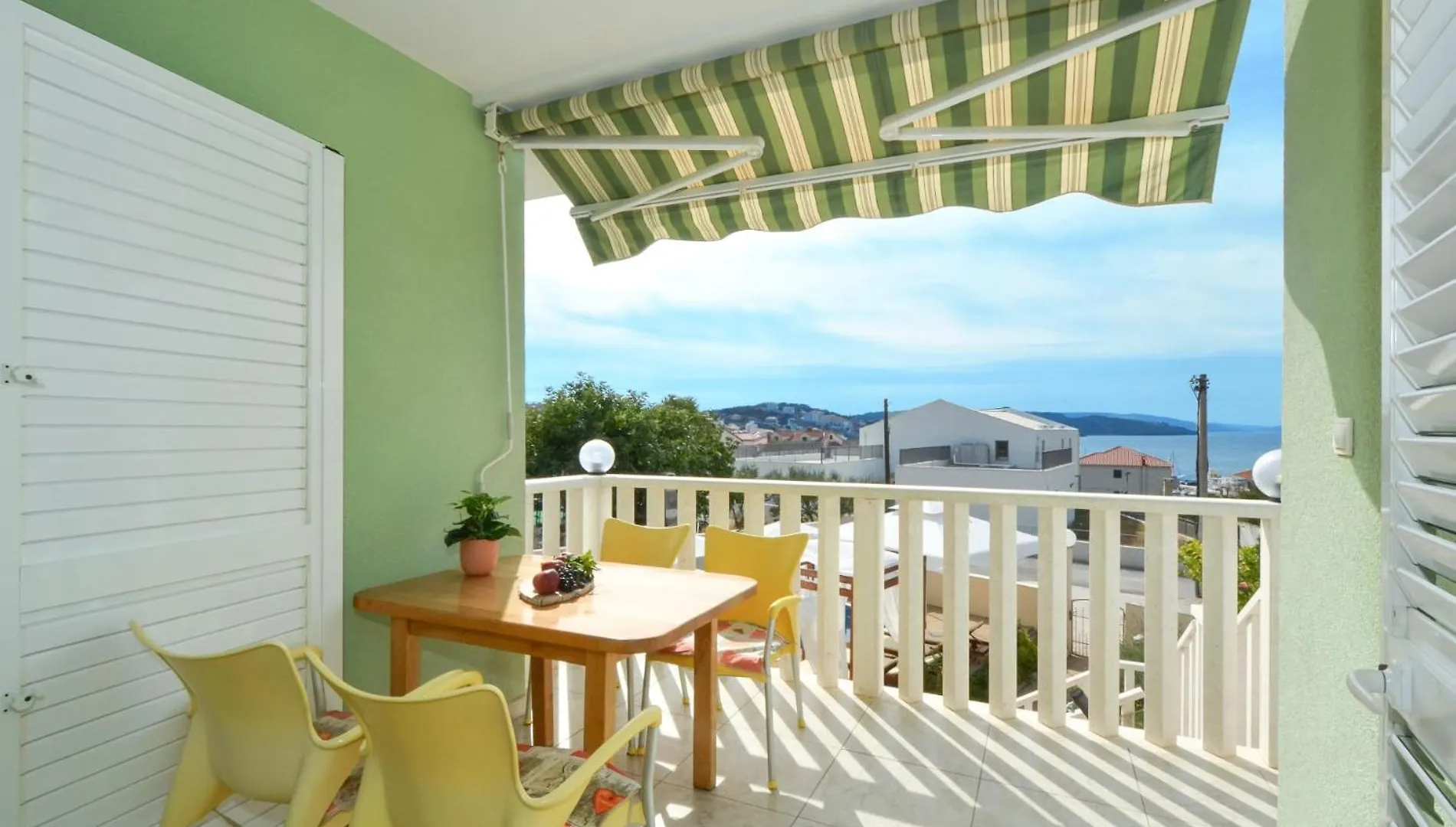 Apartments Santo Trogir - Okrug Gornji 0*,