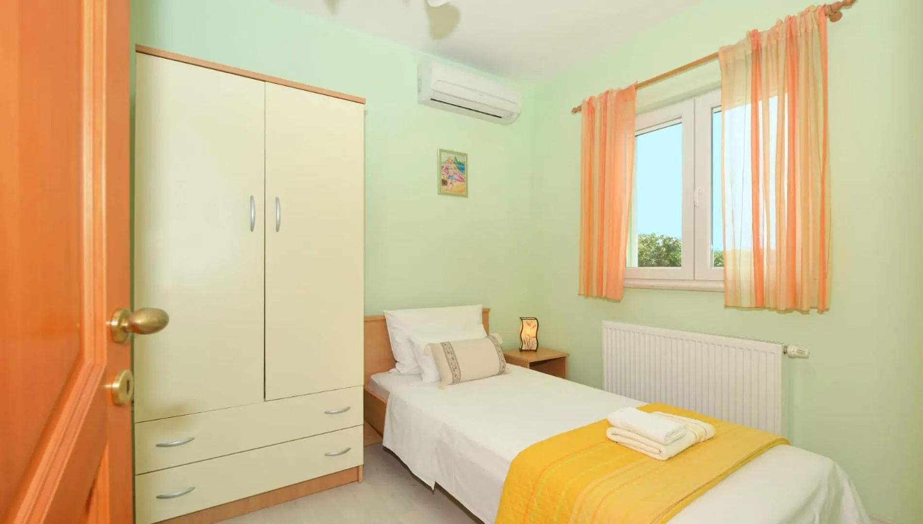 Apartments Santo Trogir - Okrug Gornji